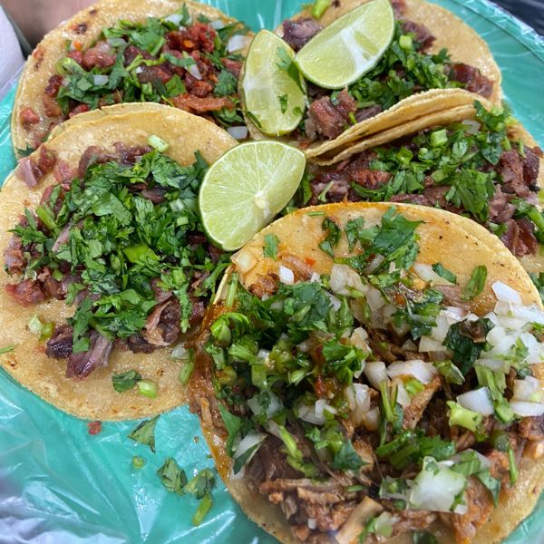 El Rebaño Sagrado, birria y tacos en Metro Potrero (Colonia Industrial)