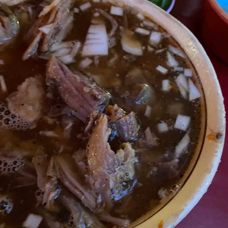 El Güero, birria y pozole en Santa María la Ribera