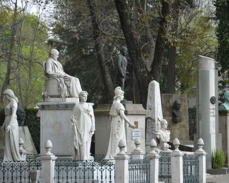 Panteón Civil de Dolores la historia y secretos del cementerio más grande de la Ciudad de México