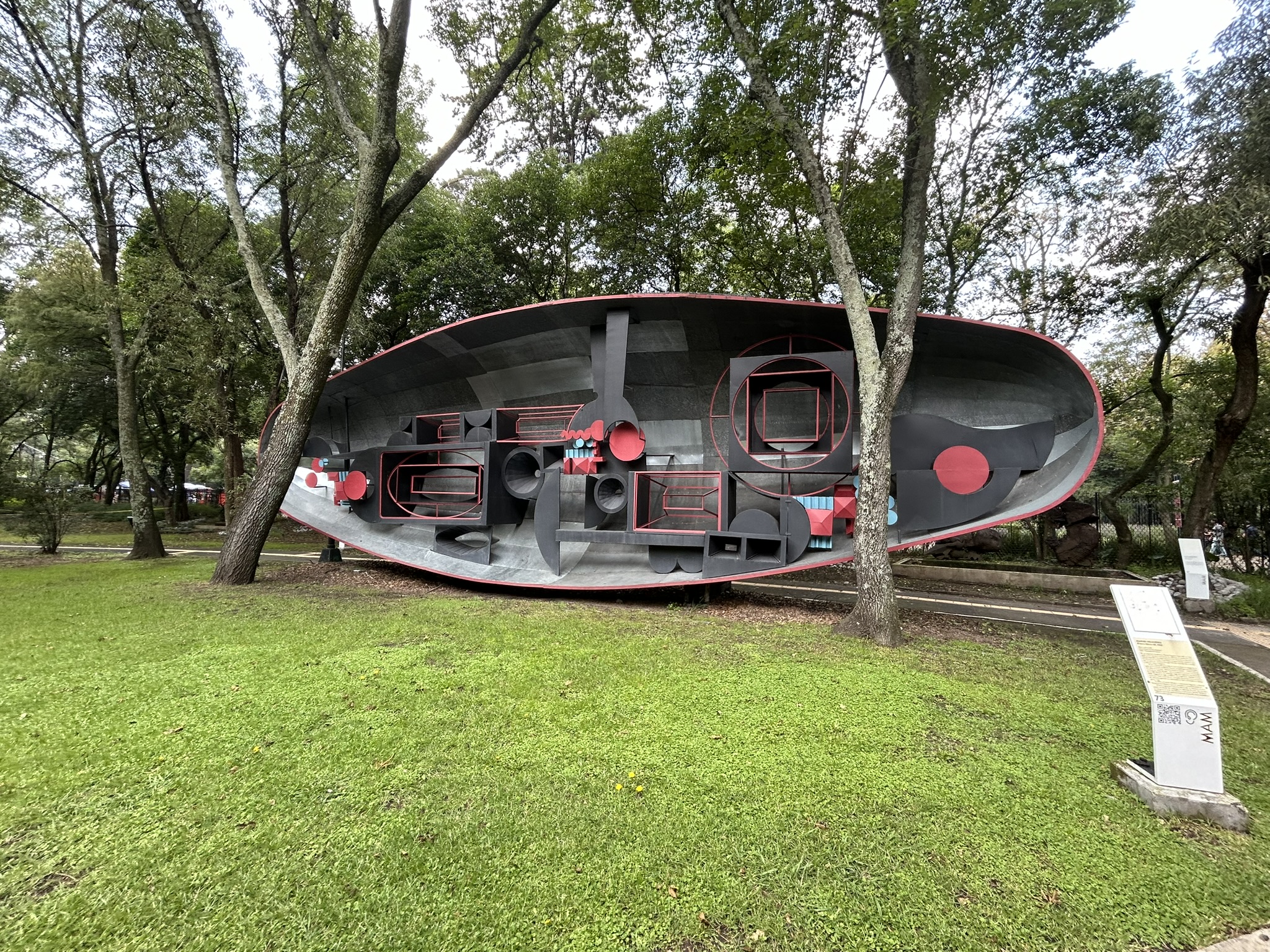 Jardín Escultórico del Museo de Arte Moderno, un paso lleno de naturaleza y arte en el Bosque de Chapultepec