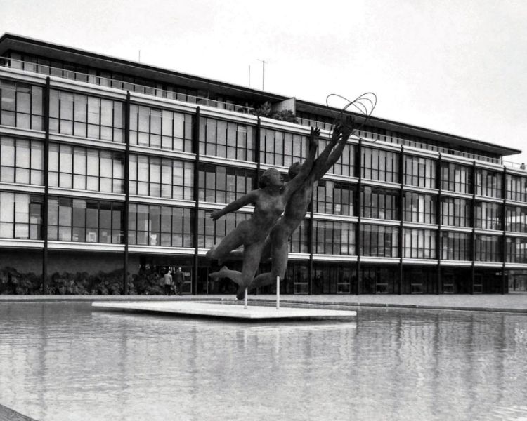 La juventud de Francisco Zúñiga en el Instituto Politécnico Nacional (IPN) Zacatenco