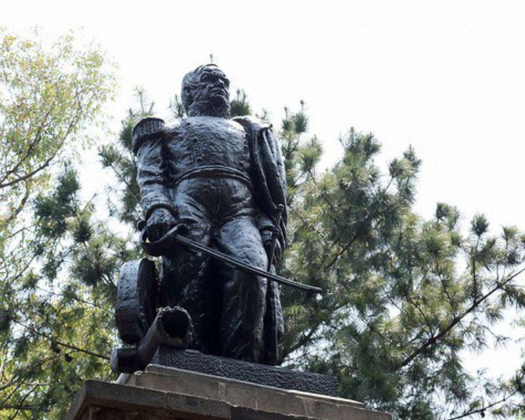 Monumento al General Anaya, un tributo a a un héroe mexicano en pleno Coyoacán