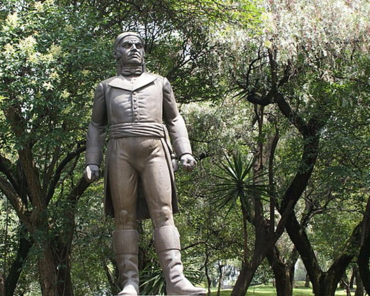 Monumento a José María Morelos, un homenaje histórico en el Bosque de Chapultepec