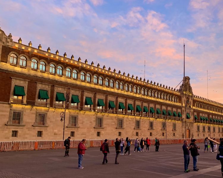 Palacio Nacional, recorriendo el núcleo de la historia de México en el Centro Histórico