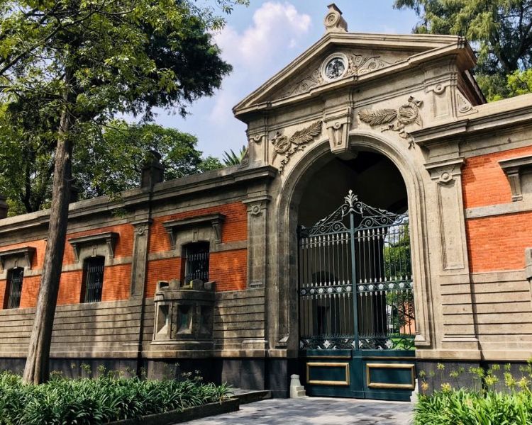 Museo de Sitio y Centro de Visitantes del Bosque de Chapultepec