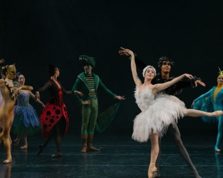 Ballet clásico en CDMX revive El lago de los cisnes, Cenicienta y La bella durmiente en una sola temporada