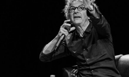 Daniele Finzi Pasca en la UNAM: una lección de teatro, clownería y emoción