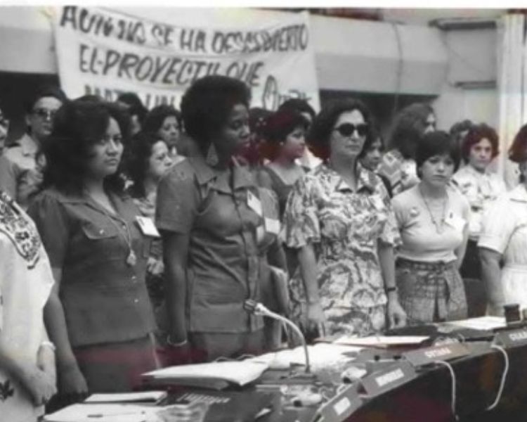 Huellas del Cuidado: Un Espacio de Reflexión sobre la Memoria y el Cuidado en el archivo de Ana Victoria Jiménez en el MACG