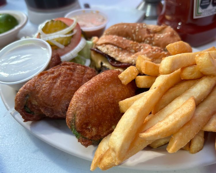 El Gnomo, sabores casuales y hamburguesas en Coyoacán