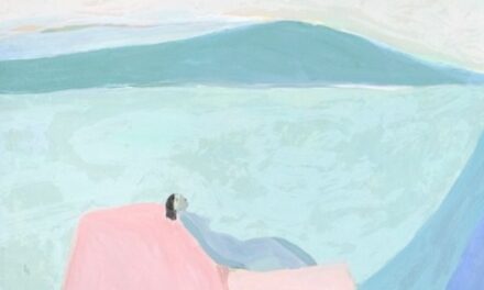 Joy Laville e Ioulia Akhmadeeva: dos miradas migrantes llegan al MUNAE con exposiciones que exploran el arte, la memoria y la identidad