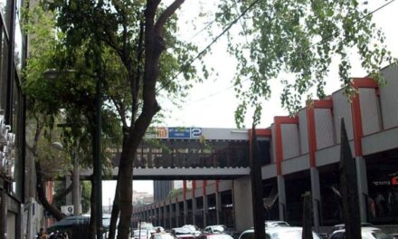 Metro San Antonio Abad, un estación con un pasado religioso y textil