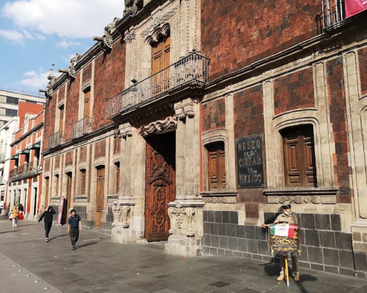 Cuentacuentos para Mar: Celebra 35 Años de Historias con Marcela Romero en el Museo de la Ciudad de México