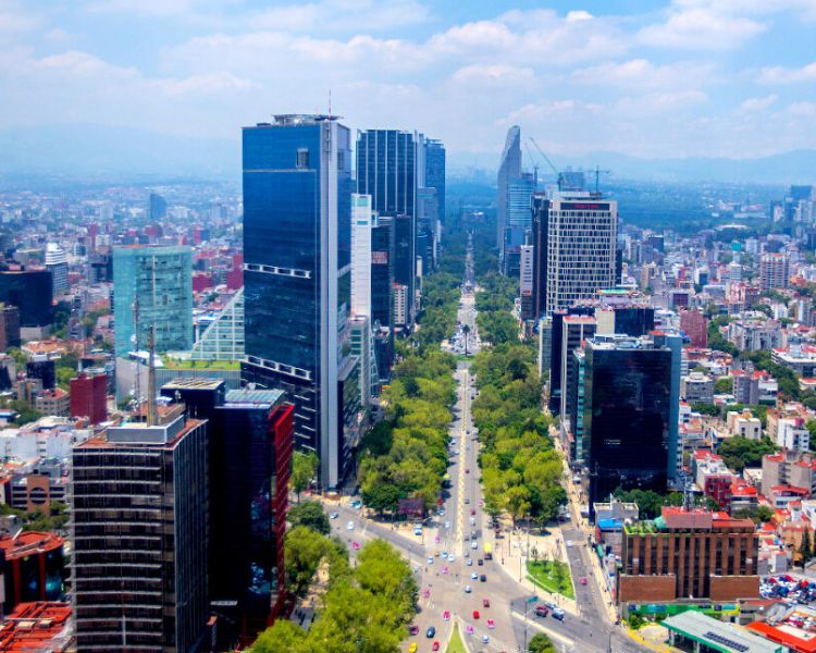 Paseo de la Reforma, la historia de la avenida más emblemática de México