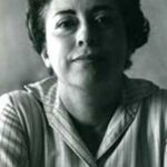 Rosario Castellanos revive entre fotografías y archivos inéditos en un nuevo libro conmemorativo