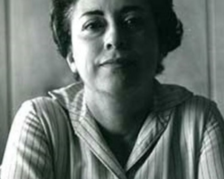 Rosario Castellanos revive entre fotografías y archivos inéditos en un nuevo libro conmemorativo