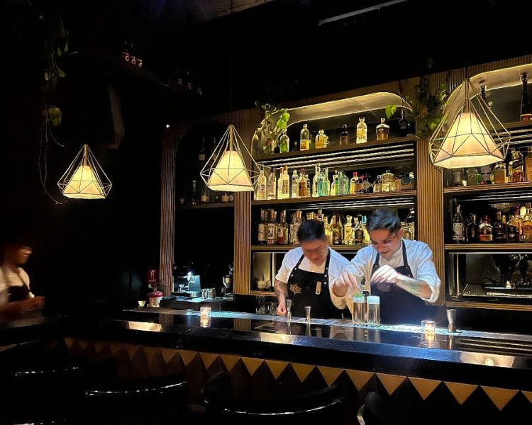 Coctelería mexicana en la cima: Handshake Speakeasy es el mejor bar de Norteamérica en 2025