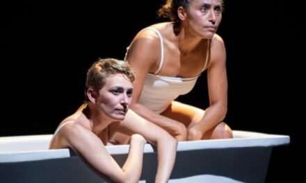 Las dos Cassandras: Un viaje teatral que explora el duelo y las contradicciones femeninas en CDMX 2025