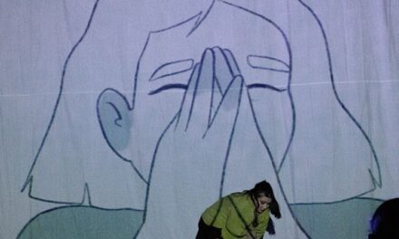 STiMMiNGS: danza contemporánea que visibiliza la vida adulta autista desde una perspectiva sensible e inclusiva