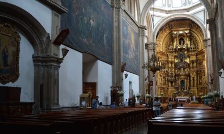 Templo y Exconvento de San Francisco, lo que queda del monasterio más grande de Latinoamérica en el Centro Histórico