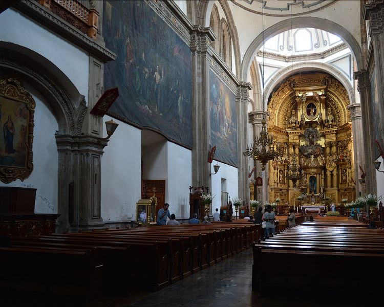 Templo y Exconvento de San Francisco, lo que queda del monasterio más grande de Latinoamérica en el Centro Histórico