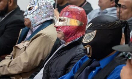 Leyendas de la Lucha Libre aprenden a proteger su identidad con derechos de propiedad intelectual