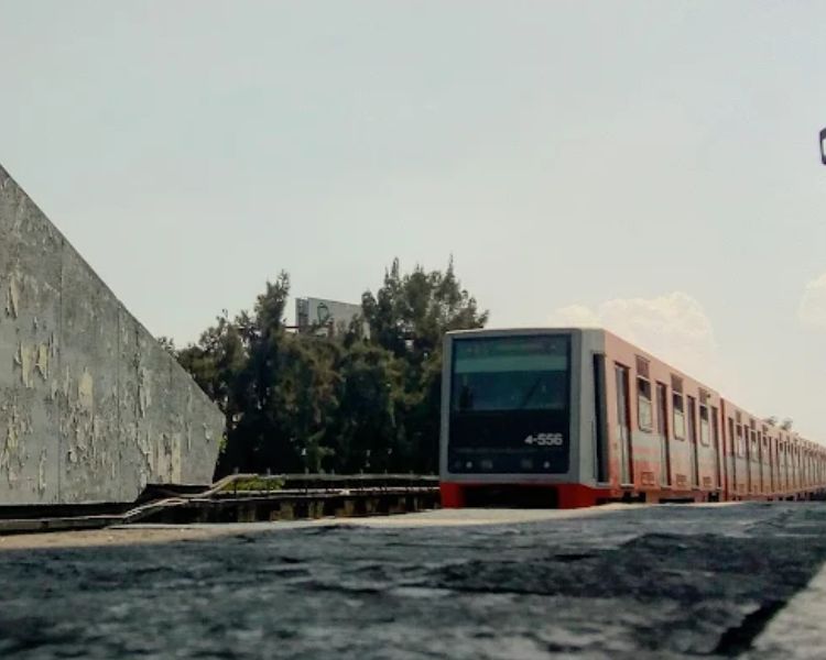 Metro Consulado, una estación entre ríos, tubos y transbordos
