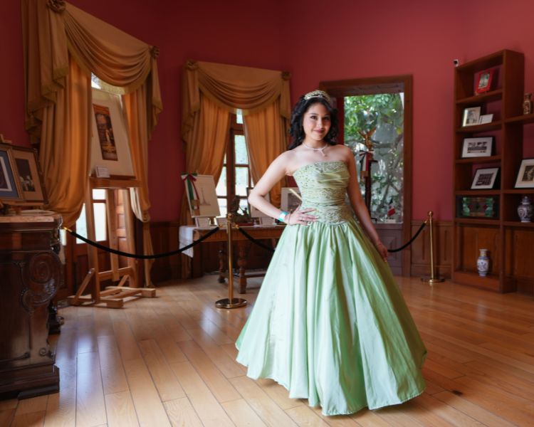 Mis XV años: Fundación OCESA celebra a quinceañeras de Iztacalco en una noche mágica con Yahir como padrino