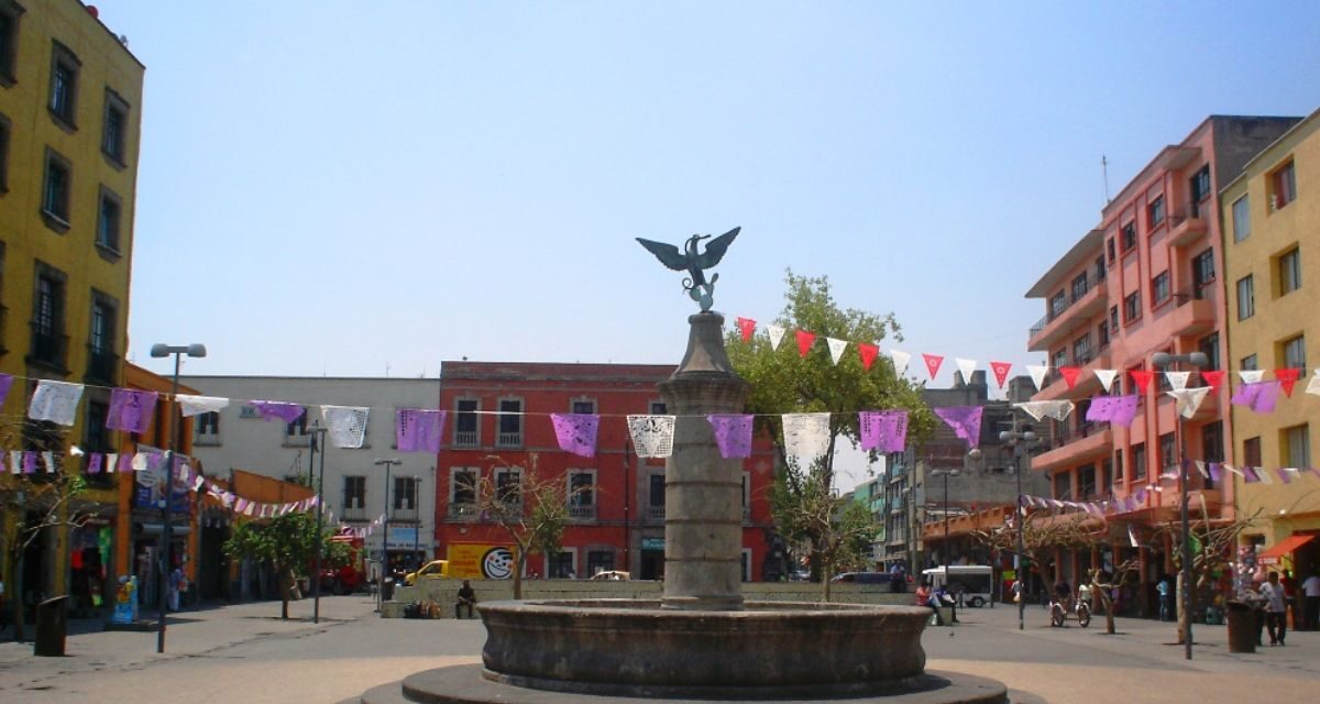 Plaza La Aguilita (Plaza Juan José Baz), el rincón donde nació la leyenda de Tenochtitlán