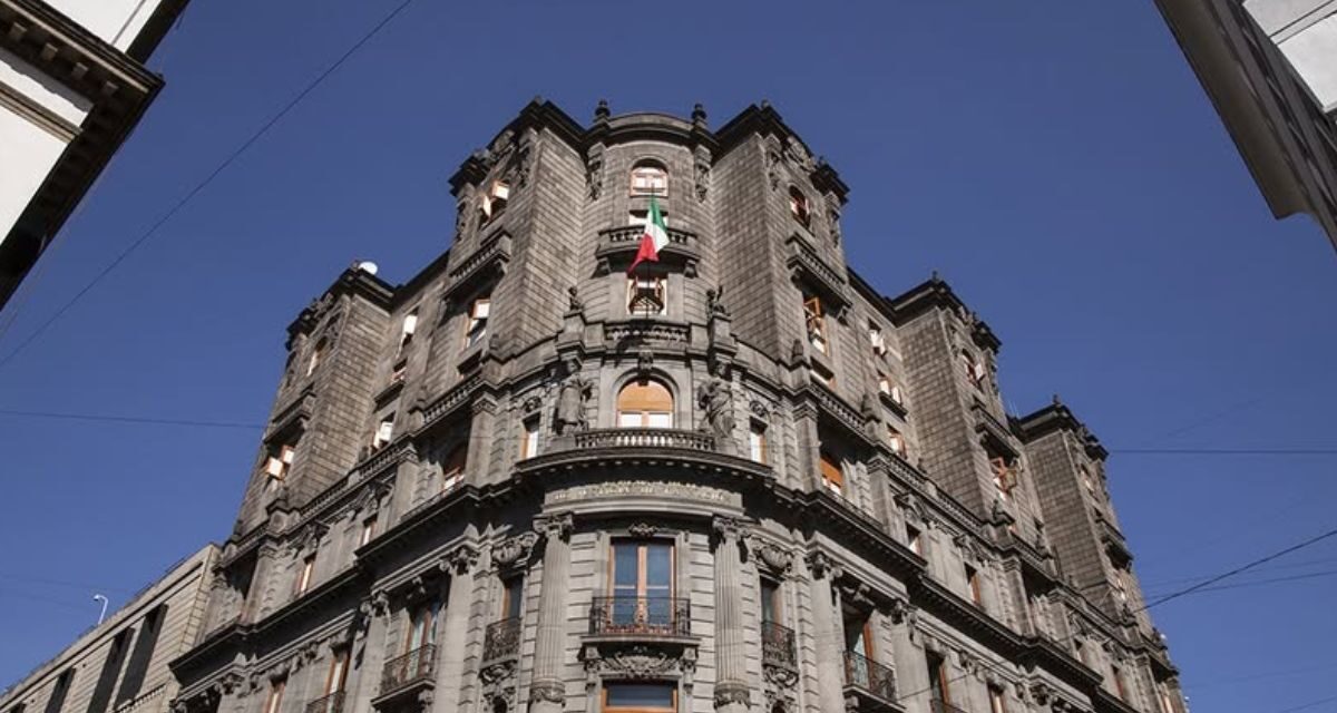 El edificio del Banco de Londres y México, testigo de piedra en el corazón del Centro Histórico