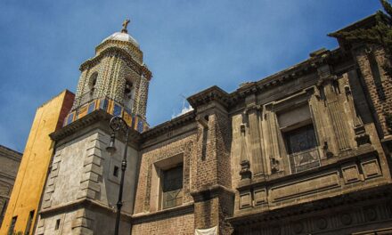 Catedral de Nuestra Señora de Valvanera, un lugar de historia, fe y un campanario de azulejos en el Centro Histórico