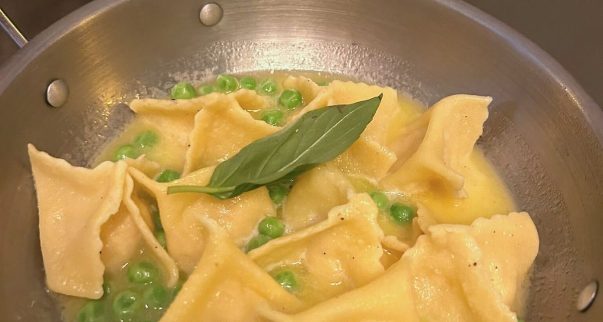 Una noche de pasta, vino y DJ en Cosimo Pizzeria, en Santa María la Ribera