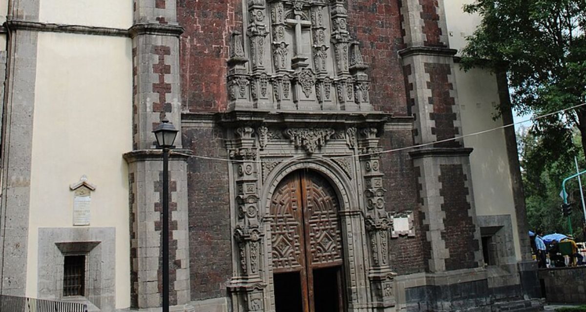 Iglesia de la Santa Veracruz, una joya barroca frente a la Alameda Central