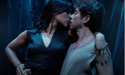 Nébula, Los Últimos Amantes, danza-teatro inmersiva sobre el amor en Un Teatro