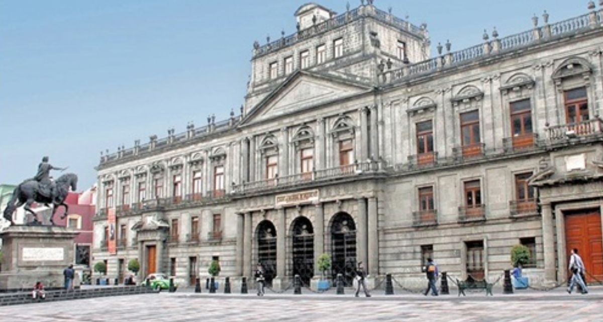 Palacio de Minería, joya neoclásica, cuna de la ingeniería y testigo de la historia mexicana