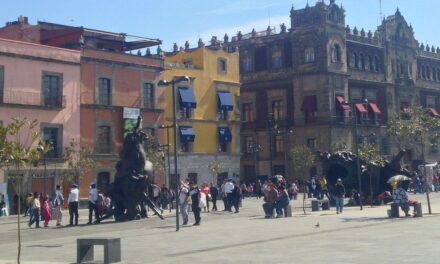 Plaza del Seminario, historia viva entre ruinas mexicas y legado indigenista en el Centro Histórico