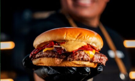 Llega la Trompo Burger a UNO by Real Madrid de la mano del Chef Juan Arroyo con una fusión México-española