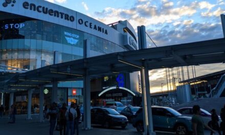 Surf en la CDMX y actividades de primavera en Encuentro Oceanía para toda la familia