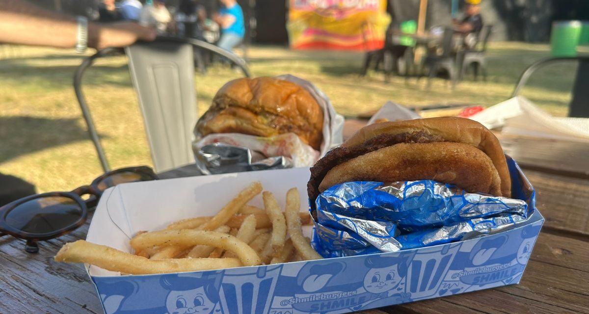 Burgerlandia en el Corona Capital 2025 una fiesta de hamburguesas dentro del festival más grande de México