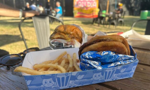 Burgerlandia en el Corona Capital 2025 una fiesta de hamburguesas dentro del festival más grande de México