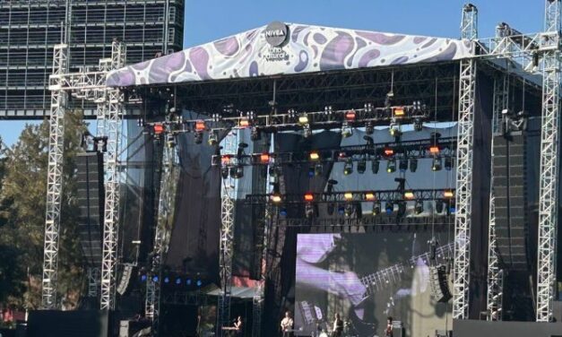 Corona Capital celebra 15 años con un arranque épico lleno de rock, baile y experiencias inmersivas