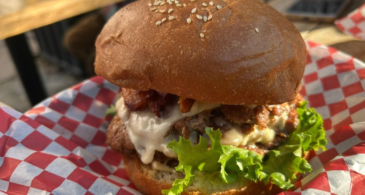 Chicago Bernies, hamburguesas y sandwiches en la colonia San Rafael