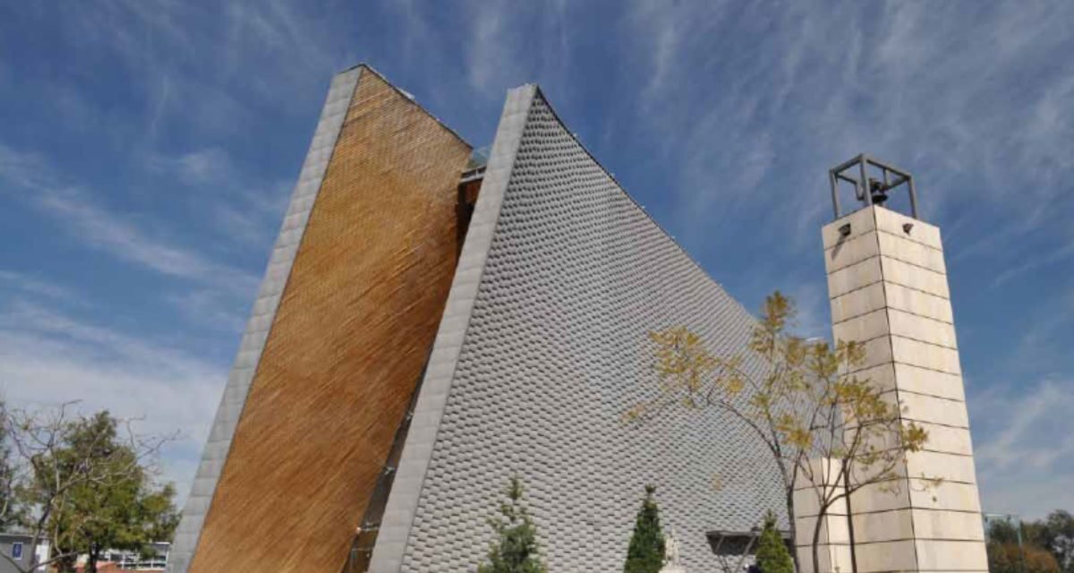 Parroquia San Josemaría Escrivá un ícono de arquitectura moderna en Santa Fe