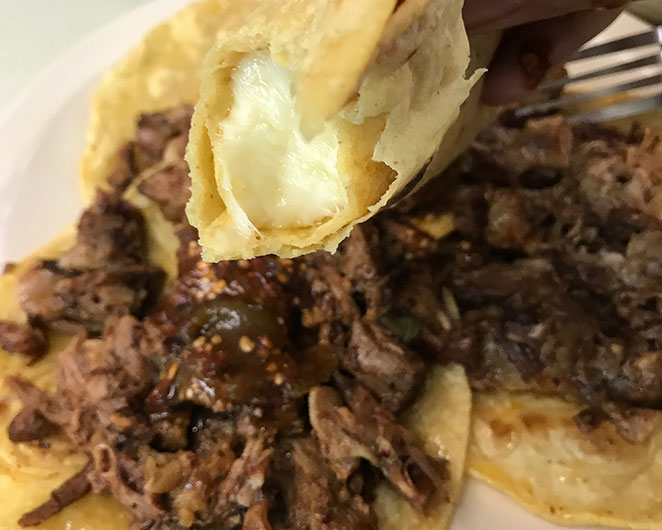 El Chivito, birria, tacos y cortes a la parrilla con sabor de barrio en la San Rafael