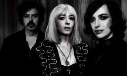 Ladytron regresa con A Death in London y adelanta el sonido de su nuevo álbum Paradises
