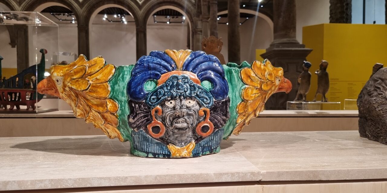 Barro y cerámica en México transforma el Palacio de Iturbide en un mapa de tres mil años de historia