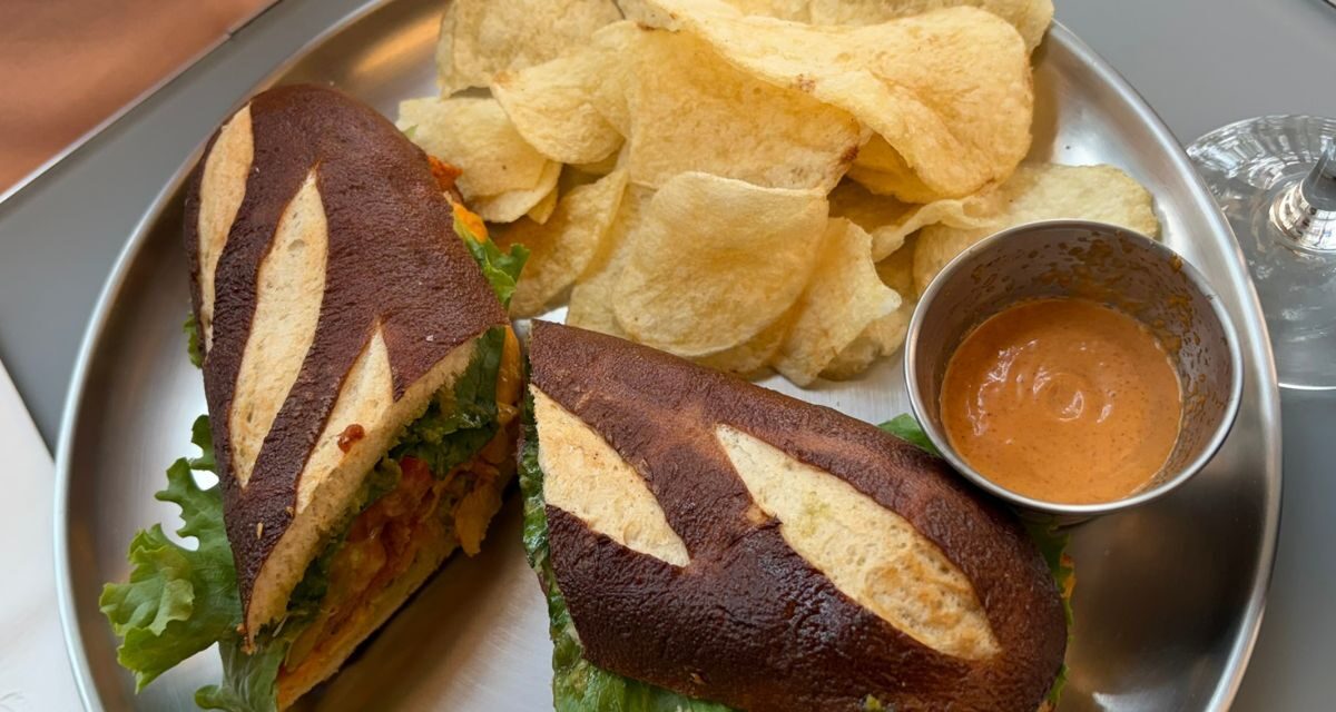 Feroz, sándwiches de bretzel en la Colonia Roma