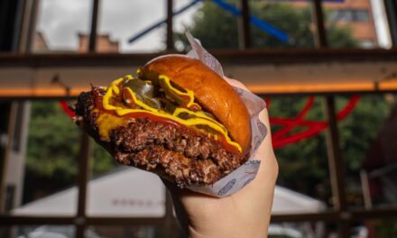 Universal de Hamburguesas llega a CDMX con una propuesta que reivindica la hamburguesa bien hecha