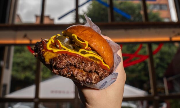 Universal de Hamburguesas llega a CDMX con una propuesta que reivindica la hamburguesa bien hecha