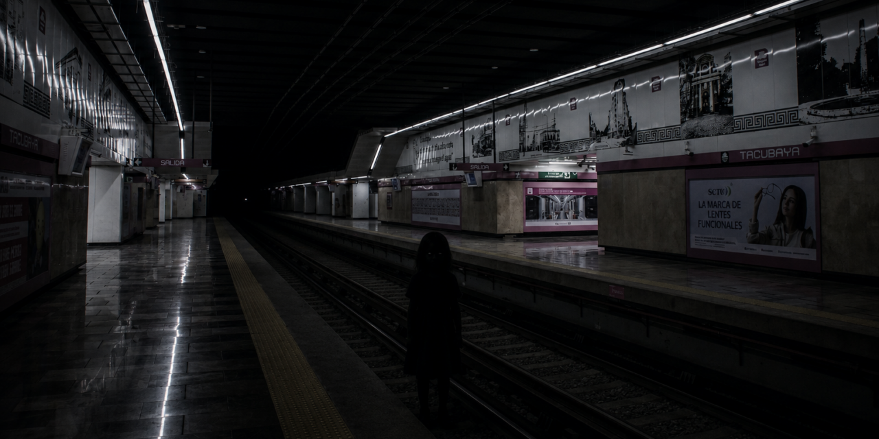 Leyendas de CDMX: La Niña Canibal del Metro Tacubaya